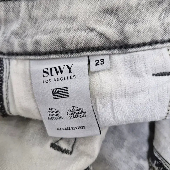 [SOLD OUT] [23] SIWY 씨위 스팽글 패치 스키니 데님 화이트