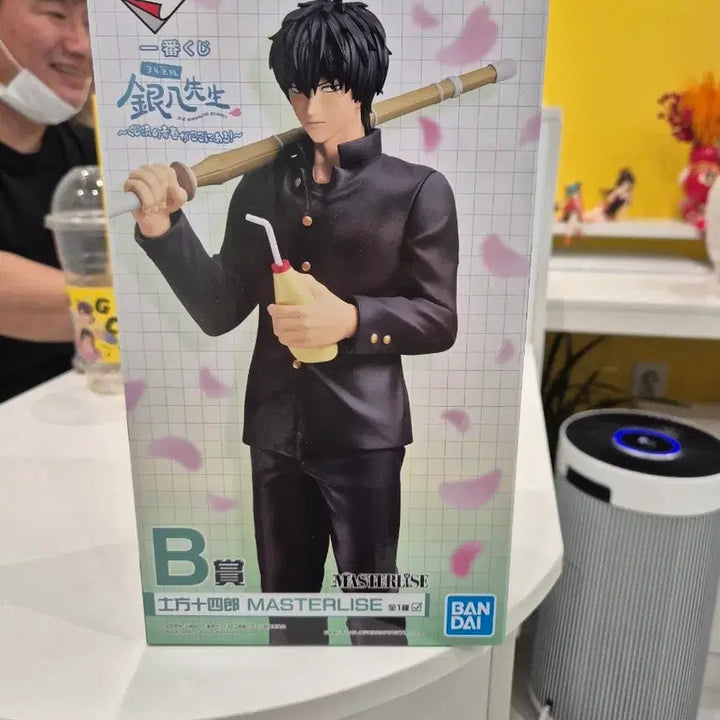[BUNJANG] Bandai Gintama Toshiro Hijikata Figure + Goods Bundle Set / 반다이 은혼 긴파치b상 히지카타 토시로  피규어 + 굿즈 세트