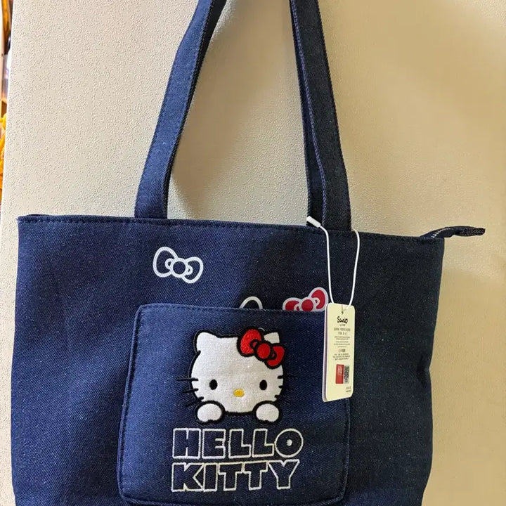 [SOLD OUT] 헬로키티 데님 토트백