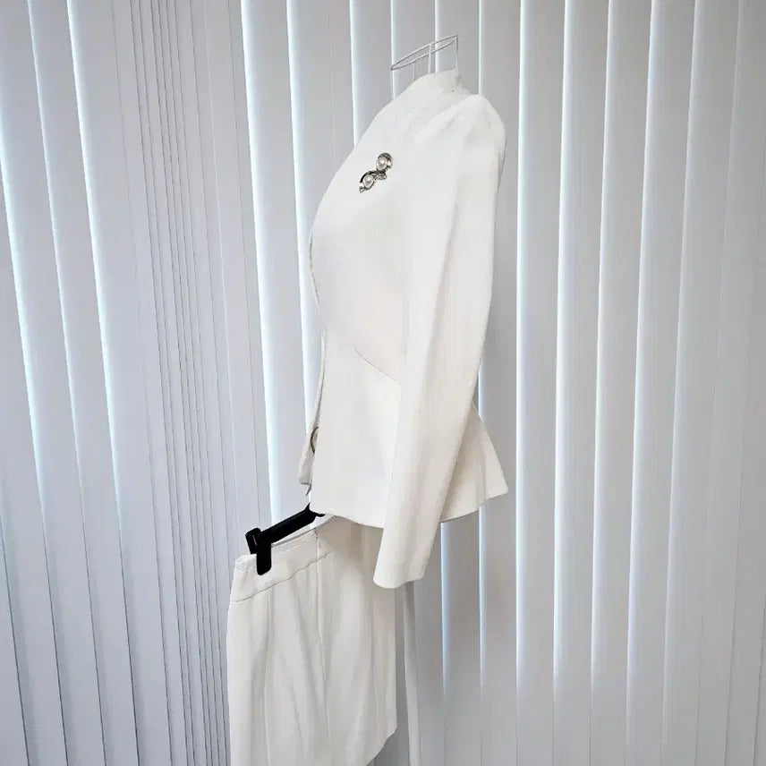 [SOLD OUT] ecole de paris 에꼴드파리 정장 자켓 스커트 세트 새상품