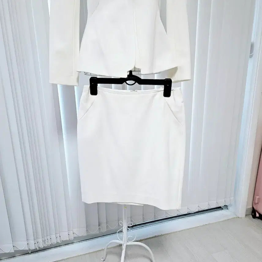 [SOLD OUT] ecole de paris 에꼴드파리 정장 자켓 스커트 세트 새상품