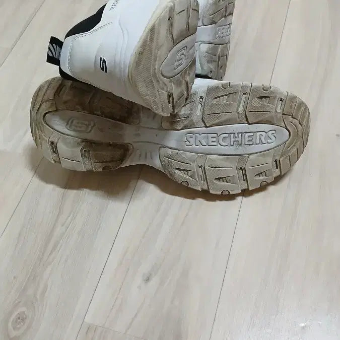 [BUNJANG] Skechers and Nike Sneakers / 남성신발 스케처스 운동화 +나이키 에어 운동화 --2개 개당가격이에요