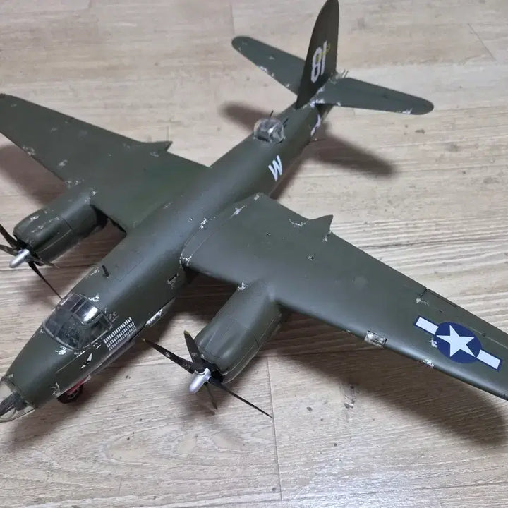 [SOLD OUT] 하세가와/모노그램 1/48 B-25 중폭격기 도색완성품