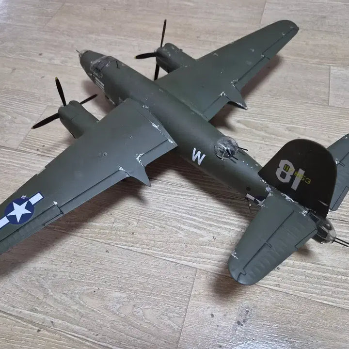 [SOLD OUT] 하세가와/모노그램 1/48 B-25 중폭격기 도색완성품