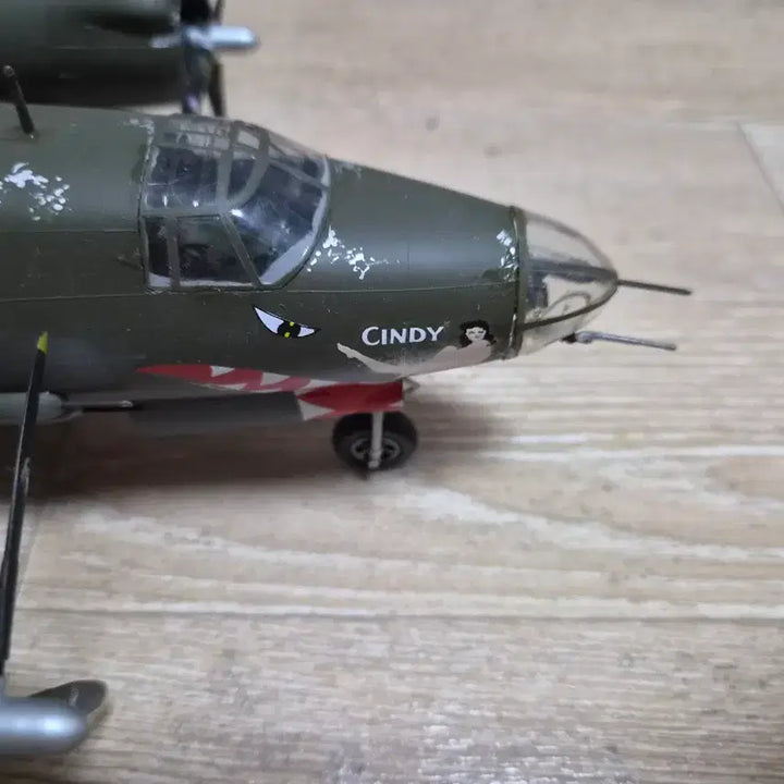 [SOLD OUT] 하세가와/모노그램 1/48 B-25 중폭격기 도색완성품