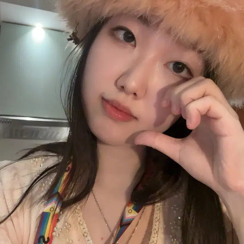 [BUNJANG] Liz Lisa Fur Hat / 리즈리사 정품 모자 퍼모자