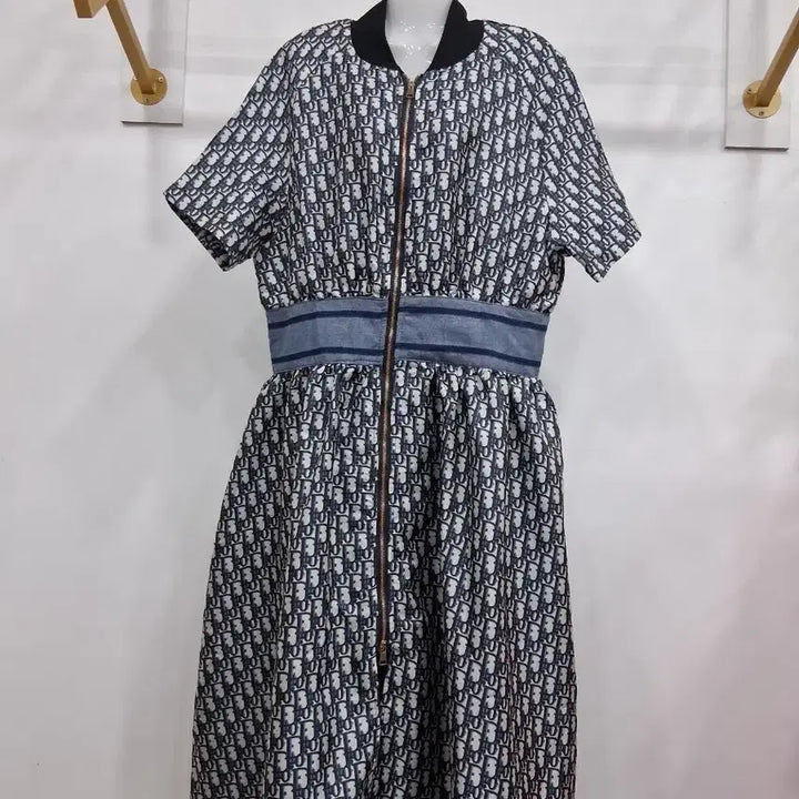 [BUNJANG] Embroidered Short-Sleeve Dress / 여성 자수 반팔 원피스 66반까지