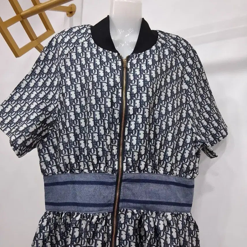 [BUNJANG] Embroidered Short-Sleeve Dress / 여성 자수 반팔 원피스 66반까지