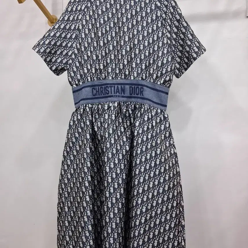 [BUNJANG] Embroidered Short-Sleeve Dress / 여성 자수 반팔 원피스 66반까지