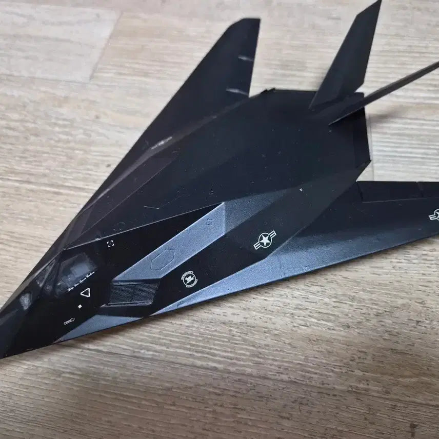 [SOLD OUT] 하세가와 1/72 F-117 스텔스 전투기 도색완성품