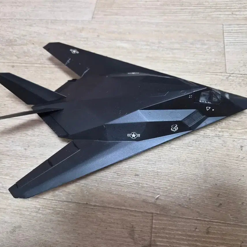 [SOLD OUT] 하세가와 1/72 F-117 스텔스 전투기 도색완성품