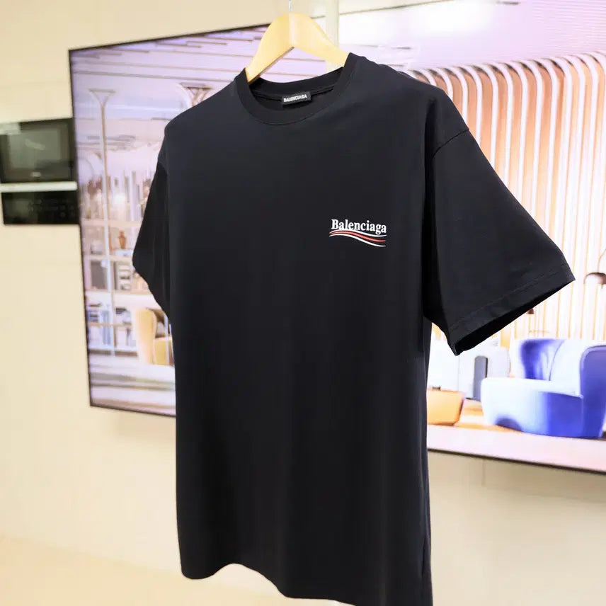 [SOLD OUT] 기본인데 다르다 발렌시아가 로고 반팔