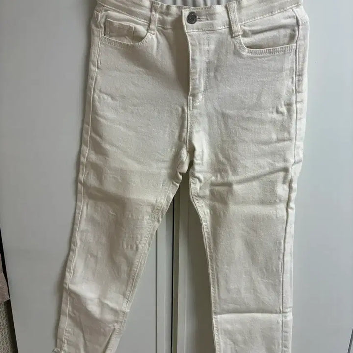 [BUNJANG] Ivory Straight-Fit Denim Pants / 아이보리 일자 데님팬츠