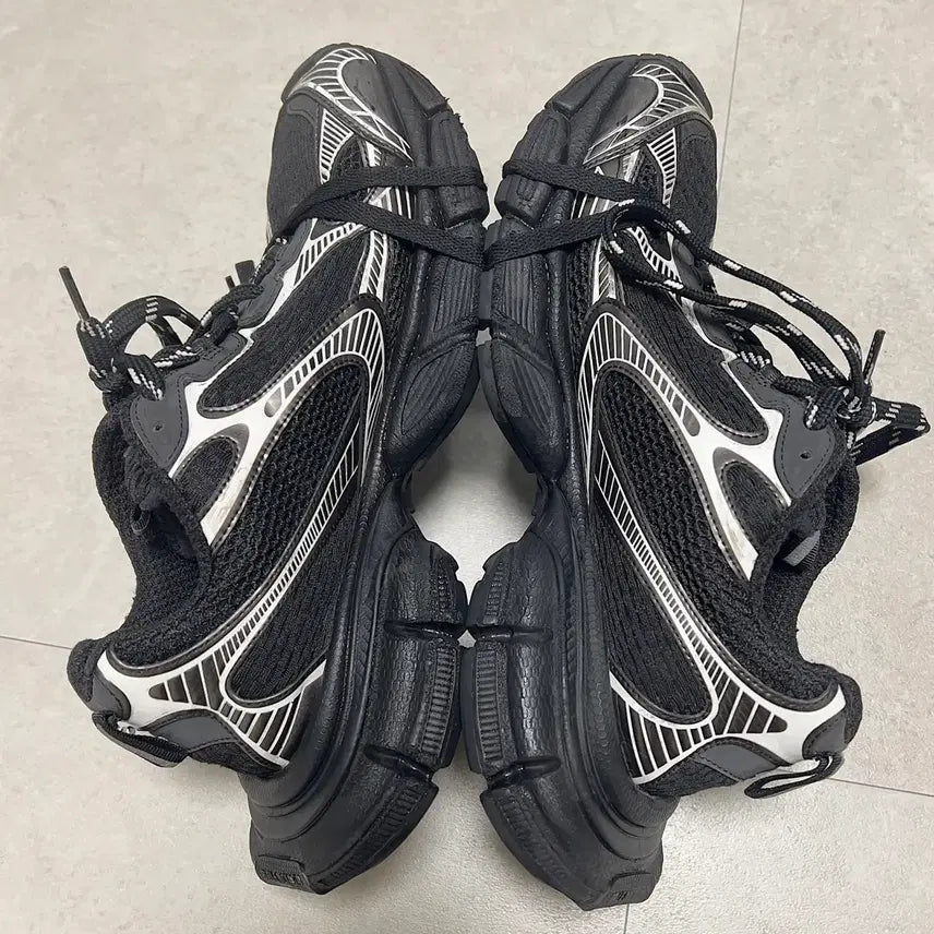 [BUNJANG] Balenciaga 3XL Sneakers Black White (Size 43) / (우체국 택포가격) 발렌시아가 3XL 스니커즈 블랙 화이트 43