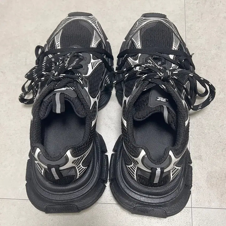 [BUNJANG] Balenciaga 3XL Sneakers Black White (Size 43) / (우체국 택포가격) 발렌시아가 3XL 스니커즈 블랙 화이트 43