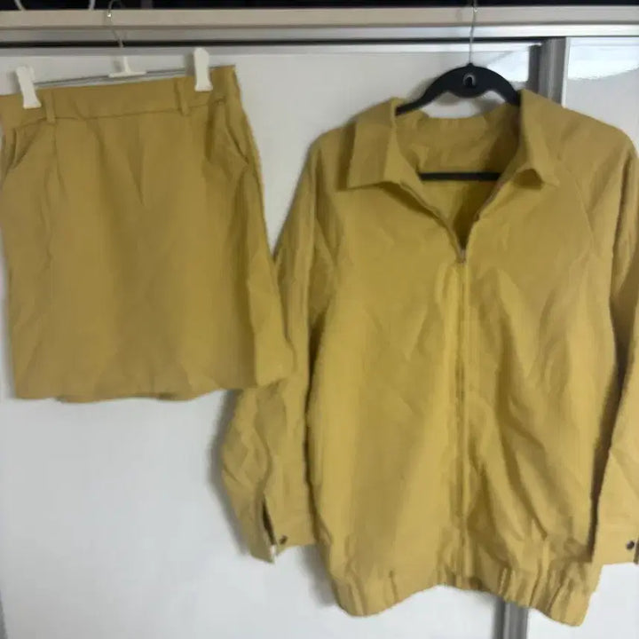 [BUNJANG] Spring/Autumn Yellow Jacket &amp; Skirt Set / 봄가을 옐로우 자켓 &amp; 스커트 세트