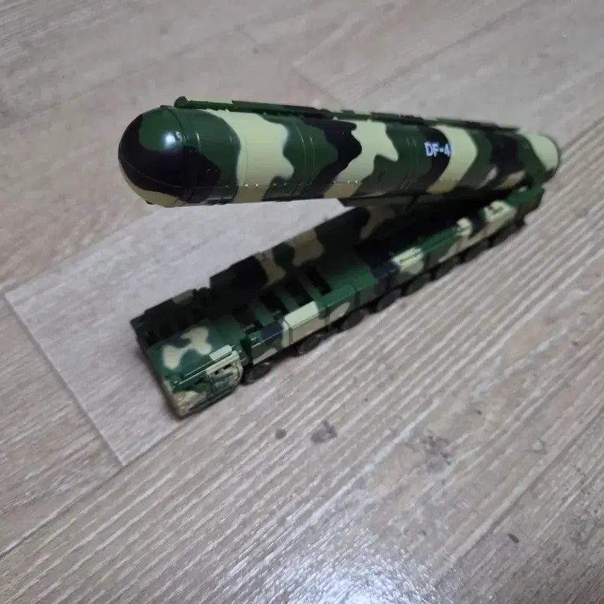 [SOLD OUT] 1/144 동풍 DF-41 핵탄도탄 미사일 발사차량