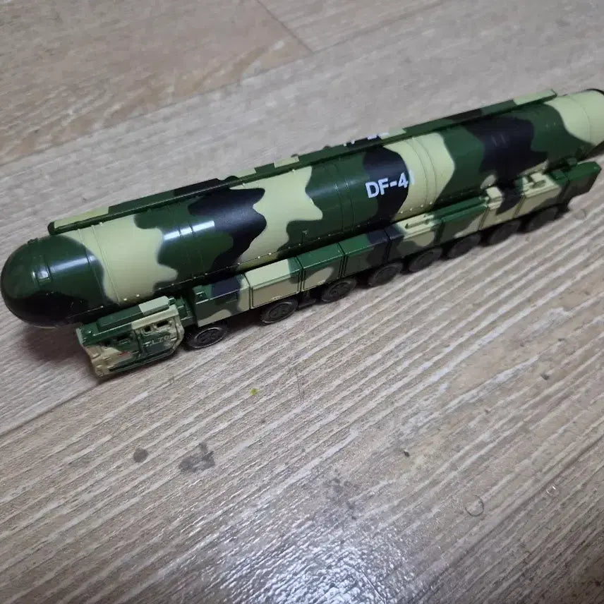 [SOLD OUT] 1/144 동풍 DF-41 핵탄도탄 미사일 발사차량