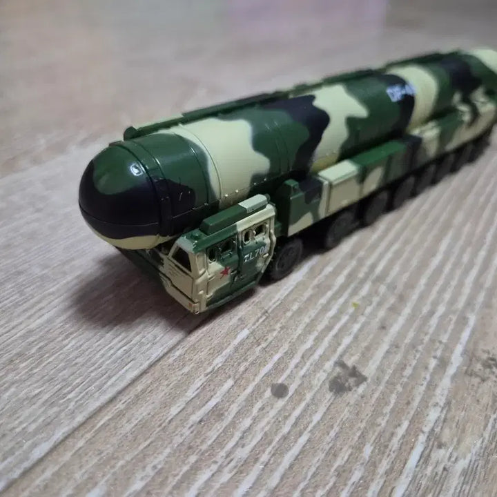 [SOLD OUT] 1/144 동풍 DF-41 핵탄도탄 미사일 발사차량