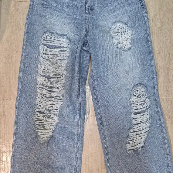 [BUNJANG] Scratch Damage Denim Pants / 스크래치 대미지 데님 팬츠