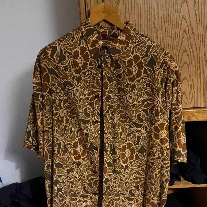 [BUNJANG] Nanushka Oversized Short-Sleeved Shirt / 나누시카Nanushka 반팔셔츠 xl(오버핏) 정상가 70만원