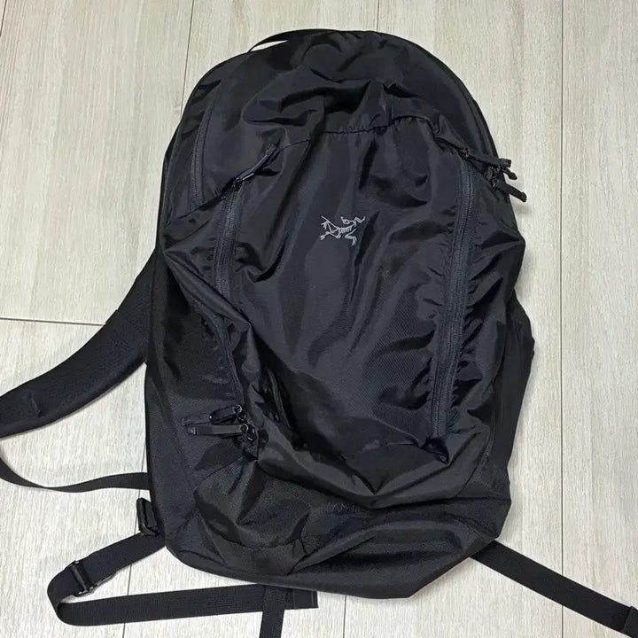 [SOLD OUT] 아크테릭스 맨티스 32 블랙 백팩