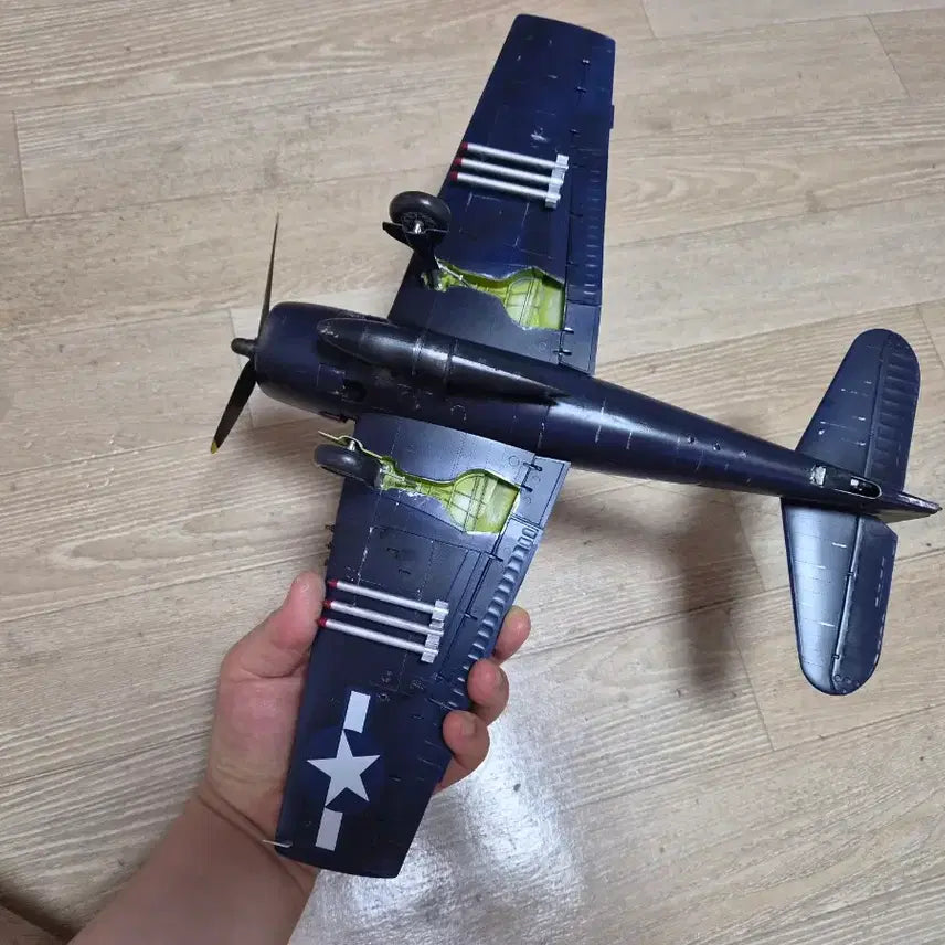 [SOLD OUT] 1/32 하세가와 F6F 헬캣 전투기 모형 도색완성품