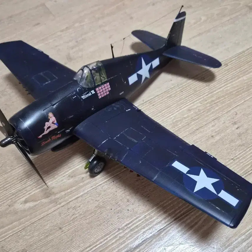 [SOLD OUT] 1/32 하세가와 F6F 헬캣 전투기 모형 도색완성품