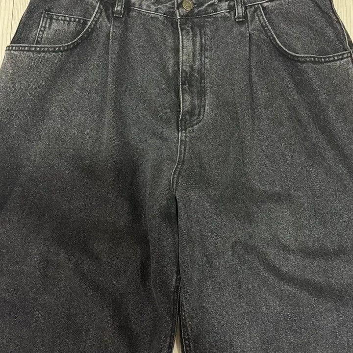[BUNJANG] BS Rabbit Loose Fit Washed Denim Pants XL / BS래빗 루즈핏 워싱 데님팬츠 xl 상태a