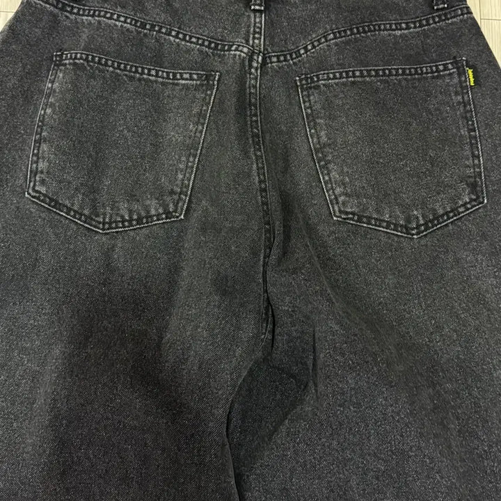 [BUNJANG] BS Rabbit Loose Fit Washed Denim Pants XL / BS래빗 루즈핏 워싱 데님팬츠 xl 상태a