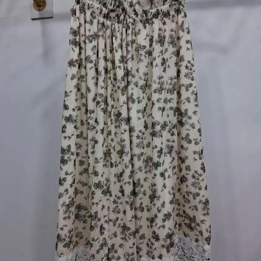 [SOLD OUT] 플라워 레이스 실크먄 롱 스커트