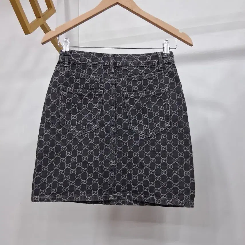 [BUNJANG] Collaboration Embroidered Midi Skirt / 여성 콜라보 자수 스커트44