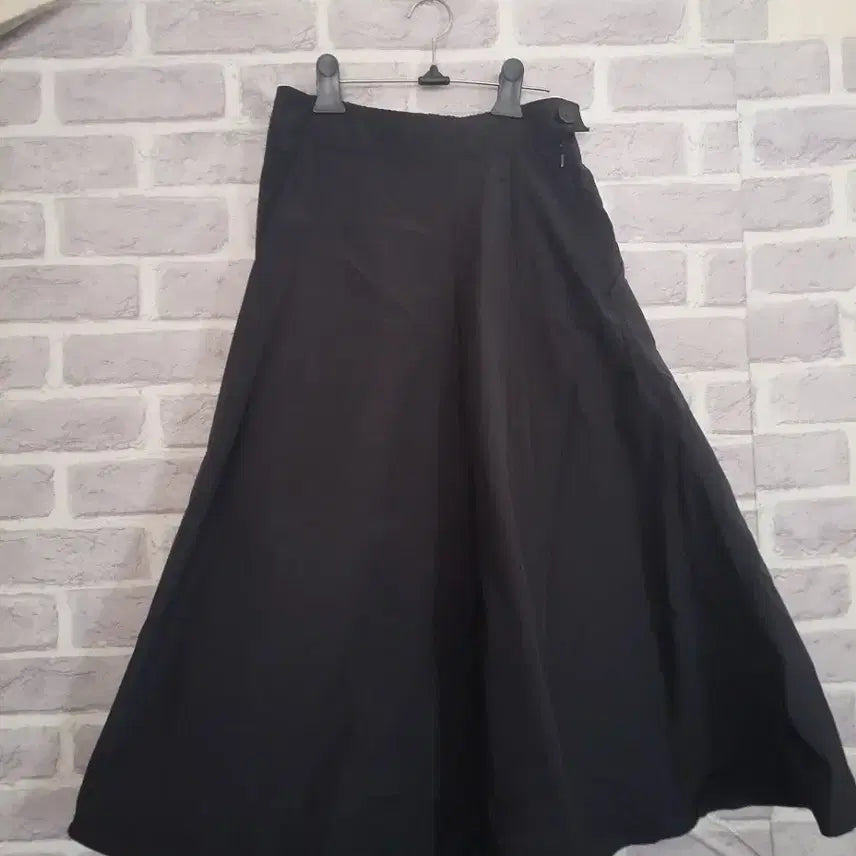 [BUNJANG] The Edge Black Flare Long Skirt / 더엣지 블랙 밴딩 플레어 롱스커트55/알뜰한여우