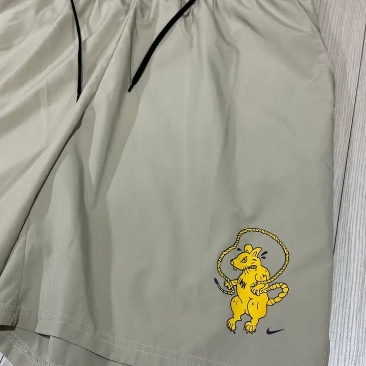 [SOLD OUT] 나이키 트레이닝 반바지 4xl(35~36)상태s 허리밴딩끈 free