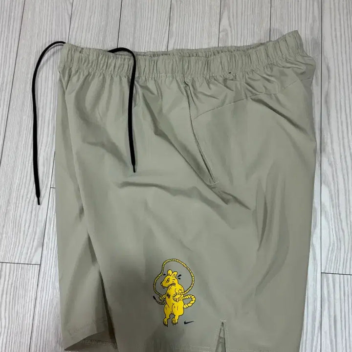 [SOLD OUT] 나이키 트레이닝 반바지 4xl(35~36)상태s 허리밴딩끈 free
