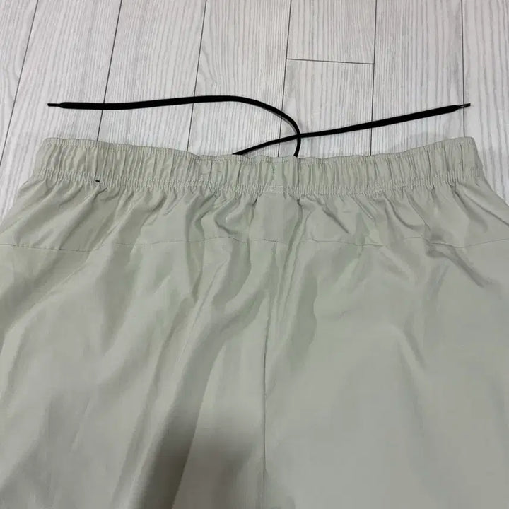 [SOLD OUT] 나이키 트레이닝 반바지 4xl(35~36)상태s 허리밴딩끈 free