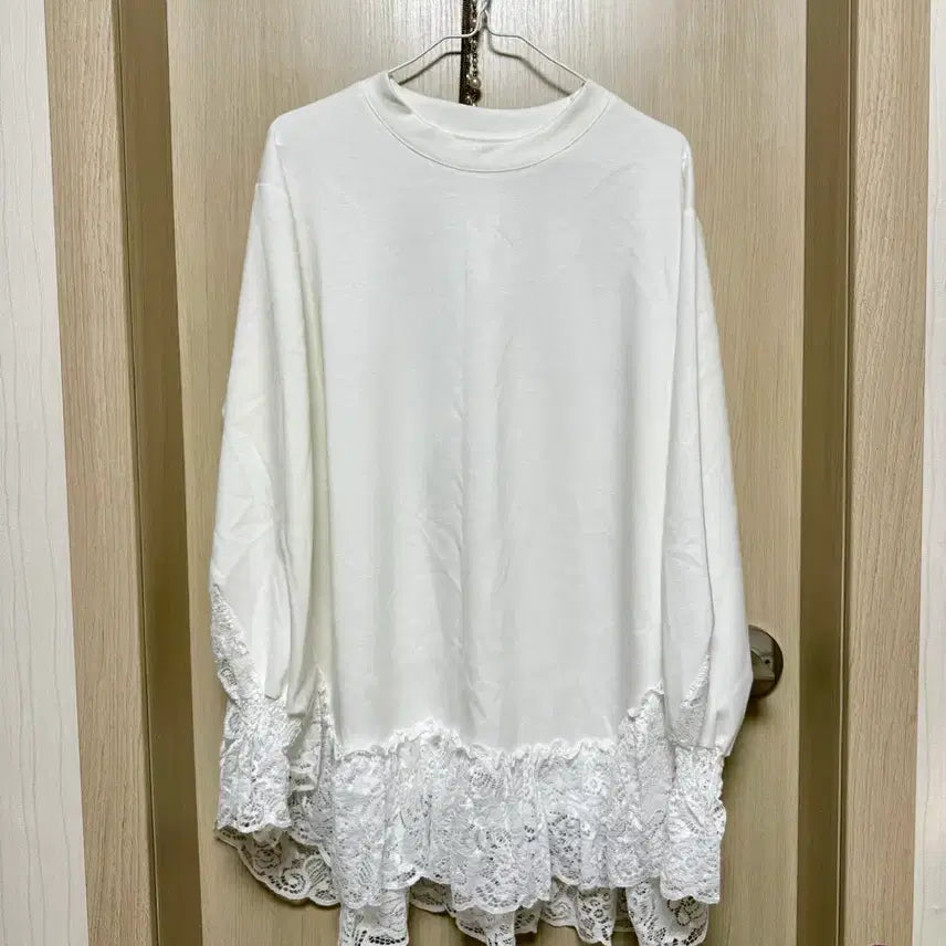 [SOLD OUT] 화이트 레이스 롱 티셔츠