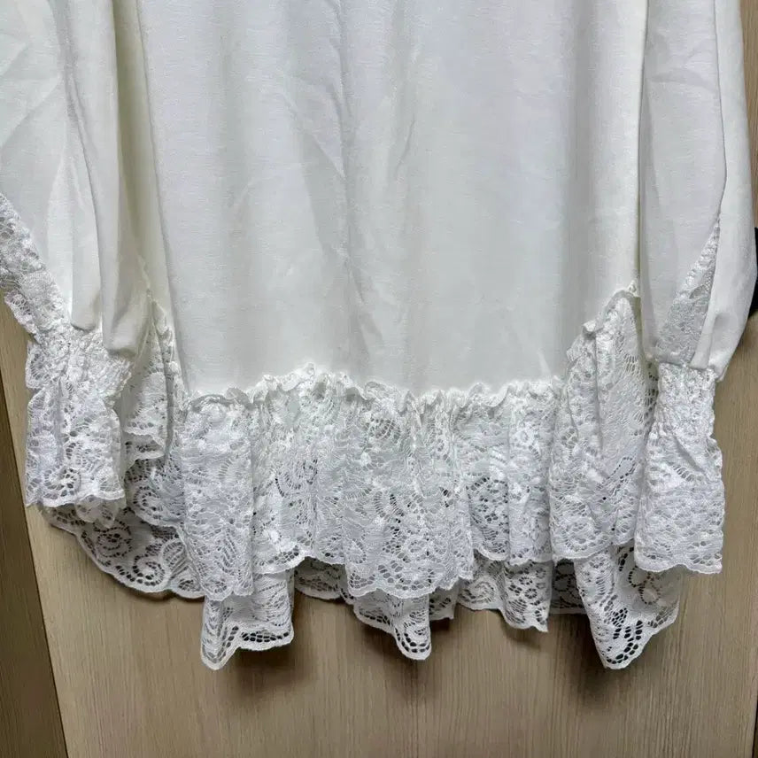 [SOLD OUT] 화이트 레이스 롱 티셔츠