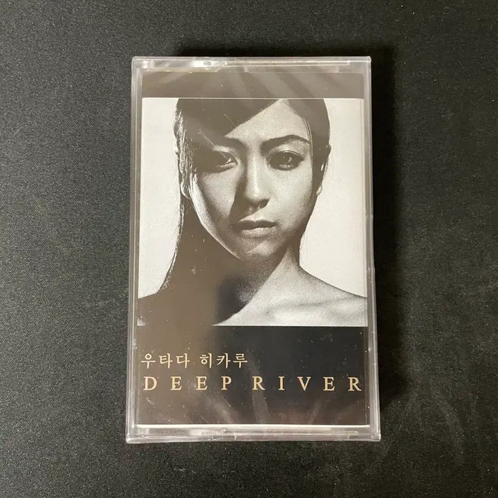 [SOLD OUT] 우타다 히카루 Deep River 미개봉 카세트 테이프