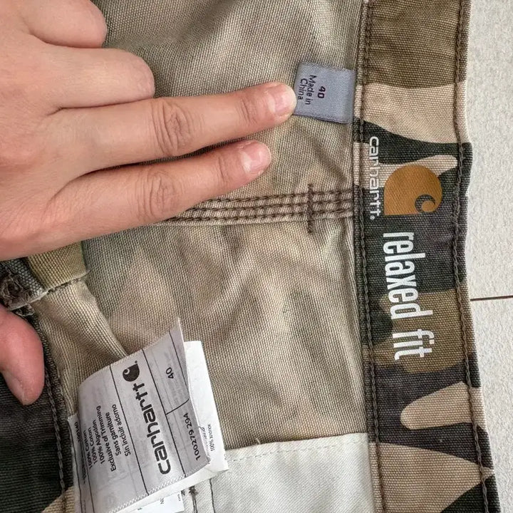 [SOLD OUT] Carhartt 칼하트 릴렉스드핏 카모 카고 반바지