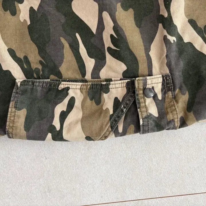 [SOLD OUT] Carhartt 칼하트 릴렉스드핏 카모 카고 반바지