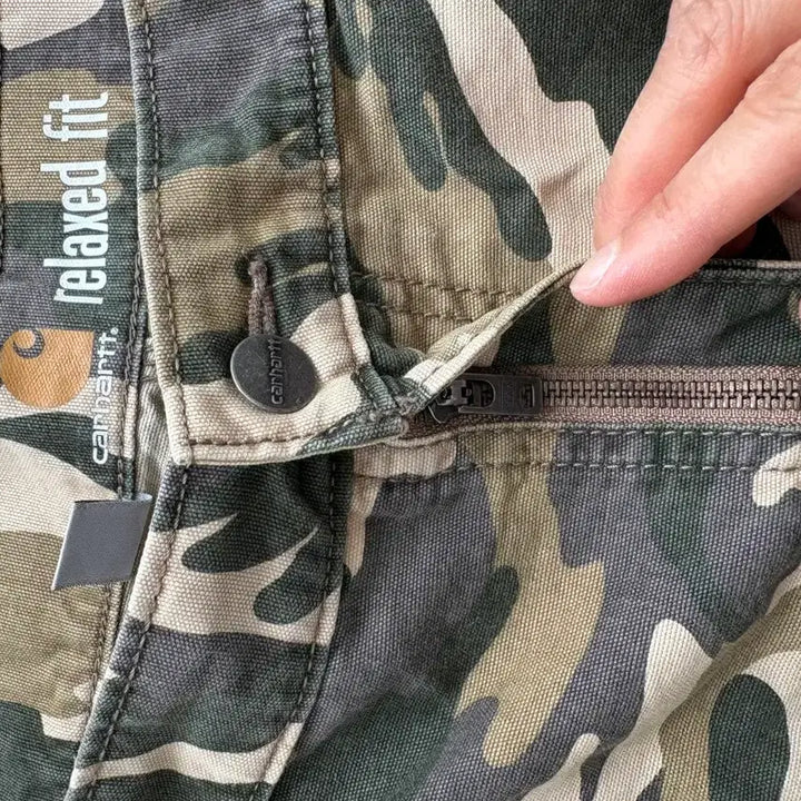 [SOLD OUT] Carhartt 칼하트 릴렉스드핏 카모 카고 반바지