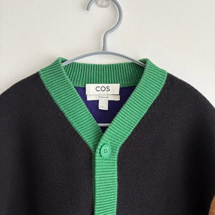 [SOLD OUT] COS 컬러 블록 가디건