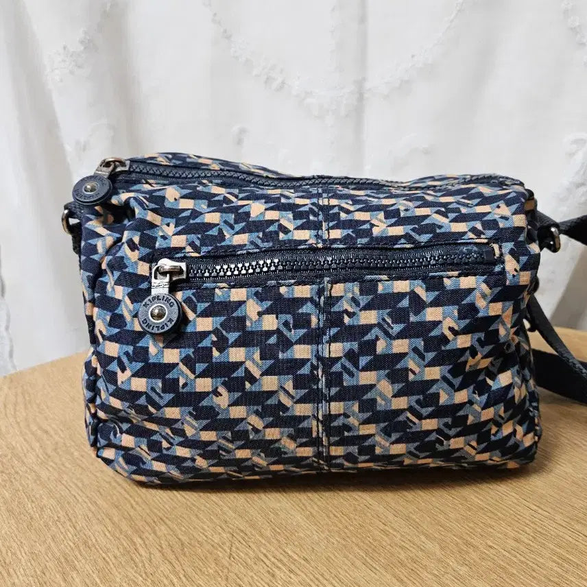 [SOLD OUT] 키플링 크로스백