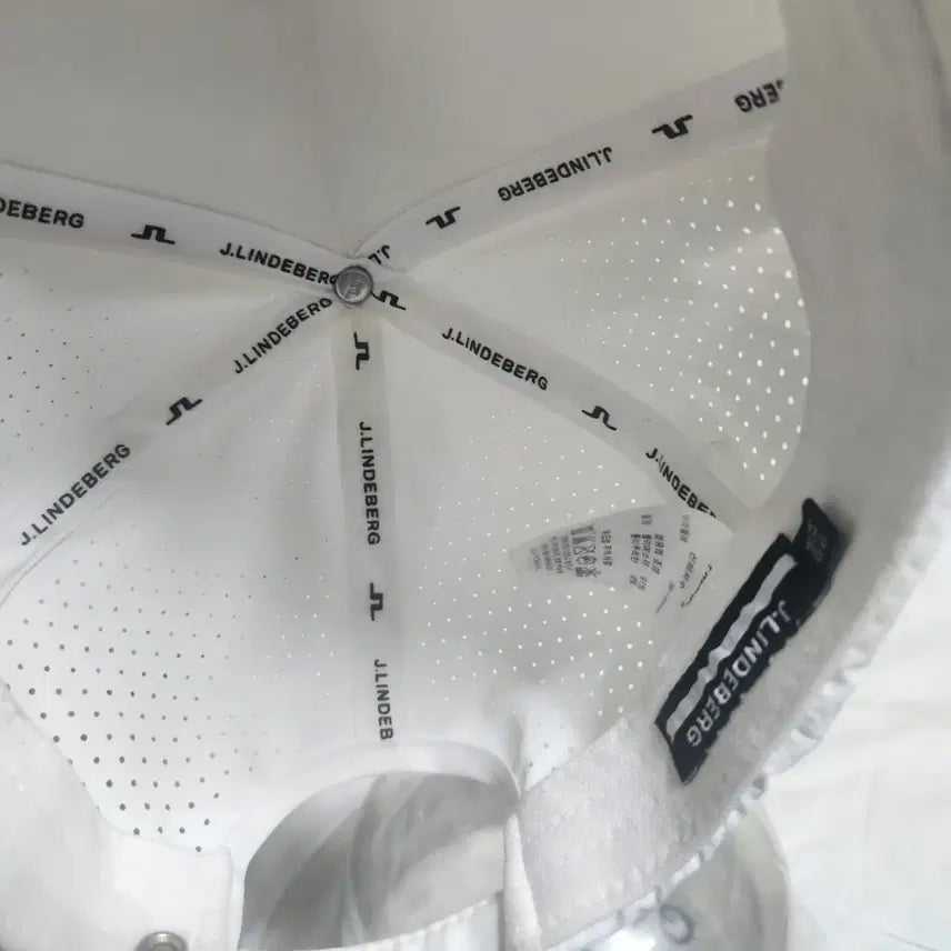 [SOLD OUT] 제이린드버그 JL 화이트 볼캡 모자