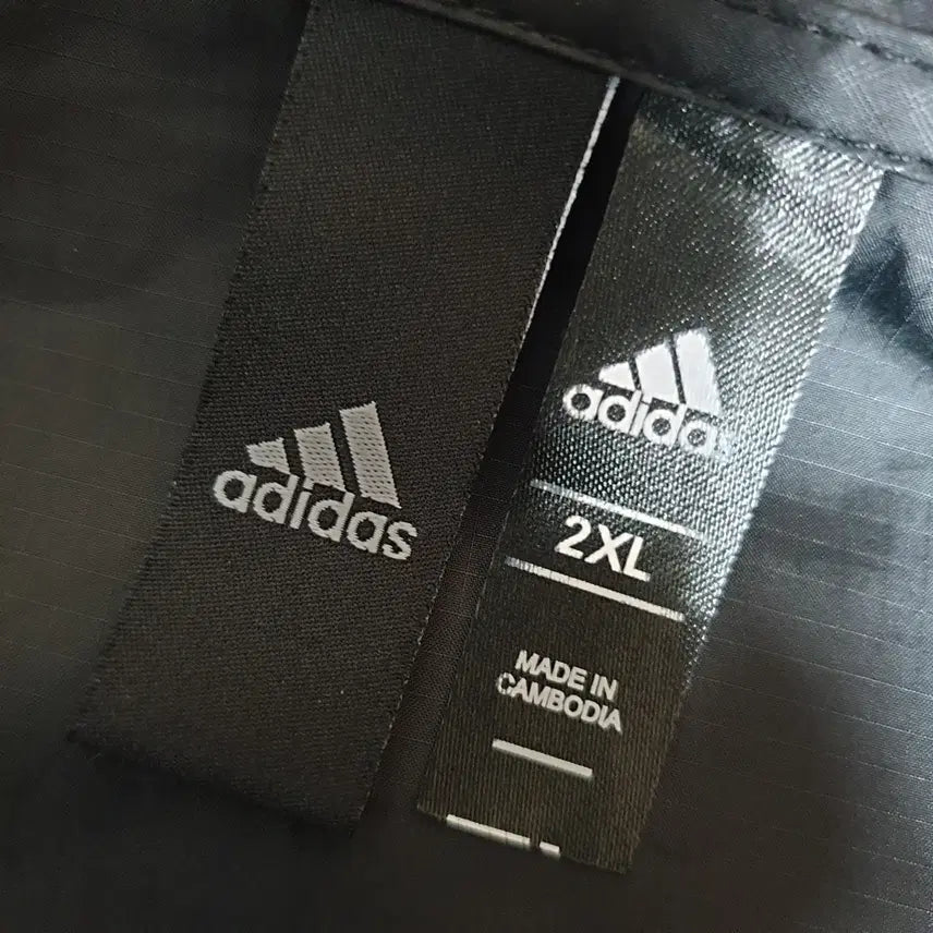 [BUNJANG] Adidas Hooded Windbreaker Jacket (105-110) / 아디다스후드바람막이점퍼/홑겹/105-110