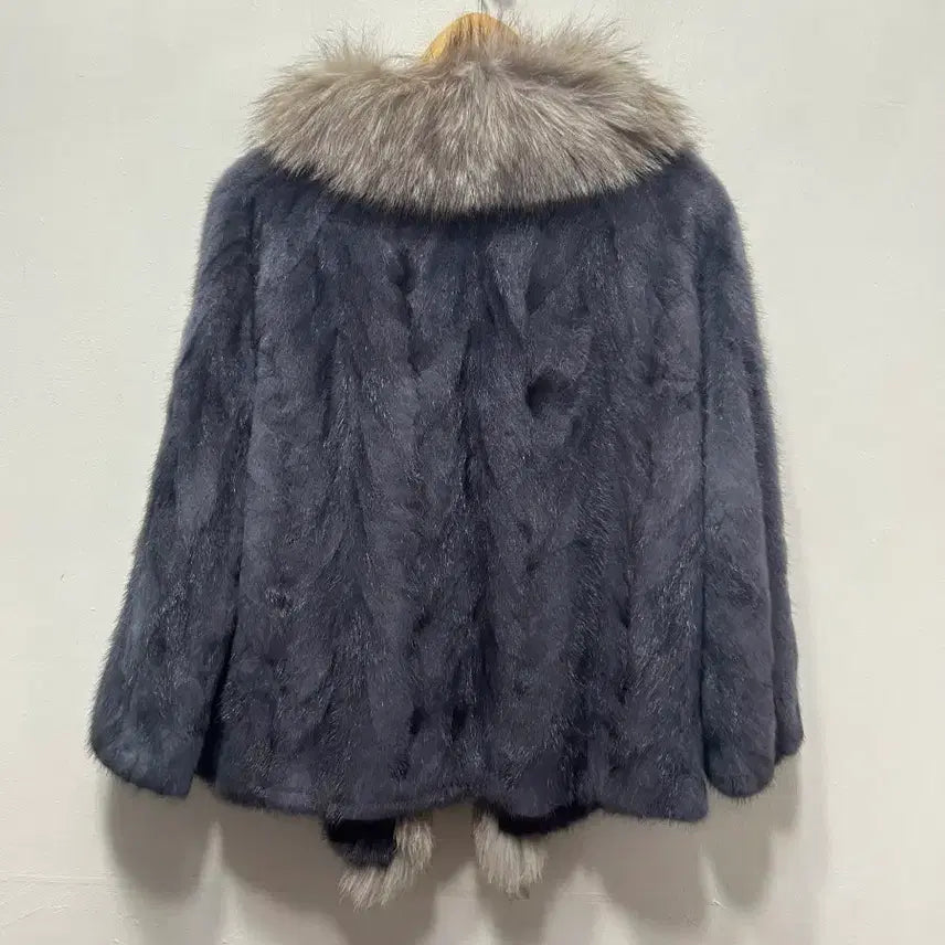 [BUNJANG] LINEA Mink Coat with Fox Fur Collar / LINEA 모피 밍크 코트 폭스퍼 카라 66