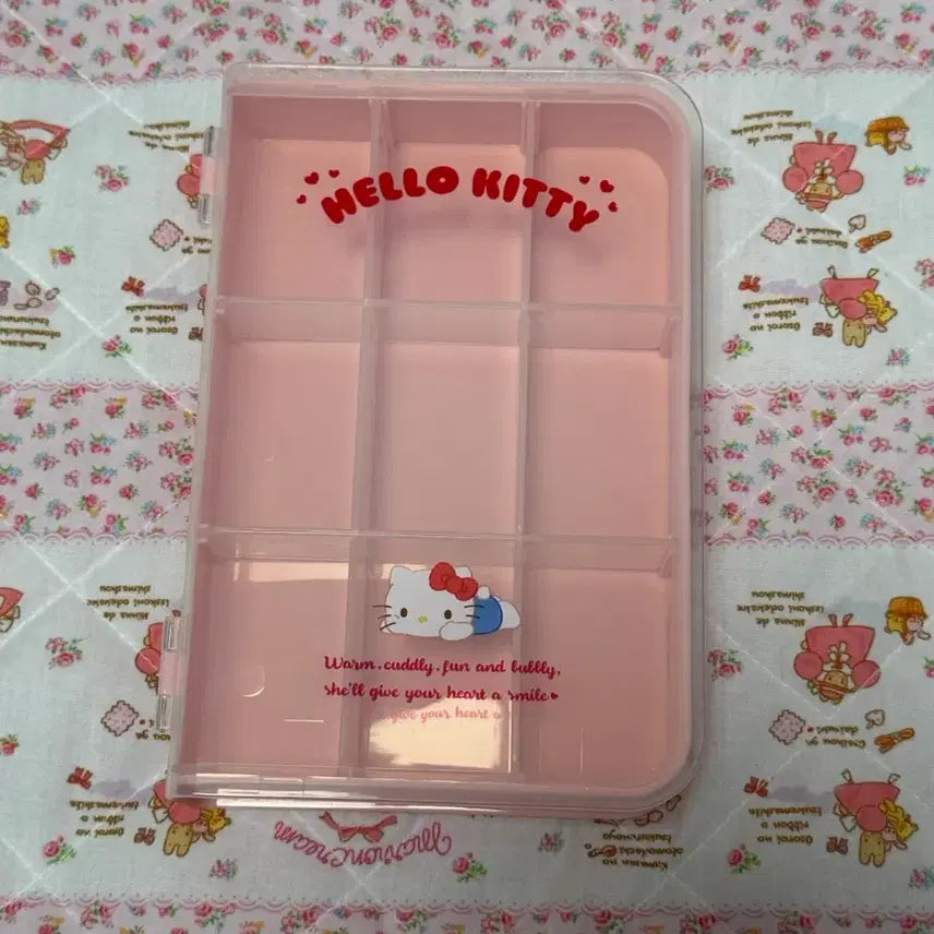 [BUNJANG] Sanrio Hello Kitty Stand S Size Storage Case / 산리오 스탠드 S사이즈 칸막이 수납 케이스