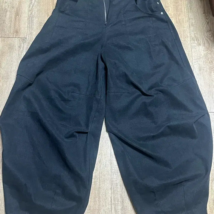 [SOLD OUT] 아이필럭키 점보 다트 와이드 배기팬츠 블랙 m