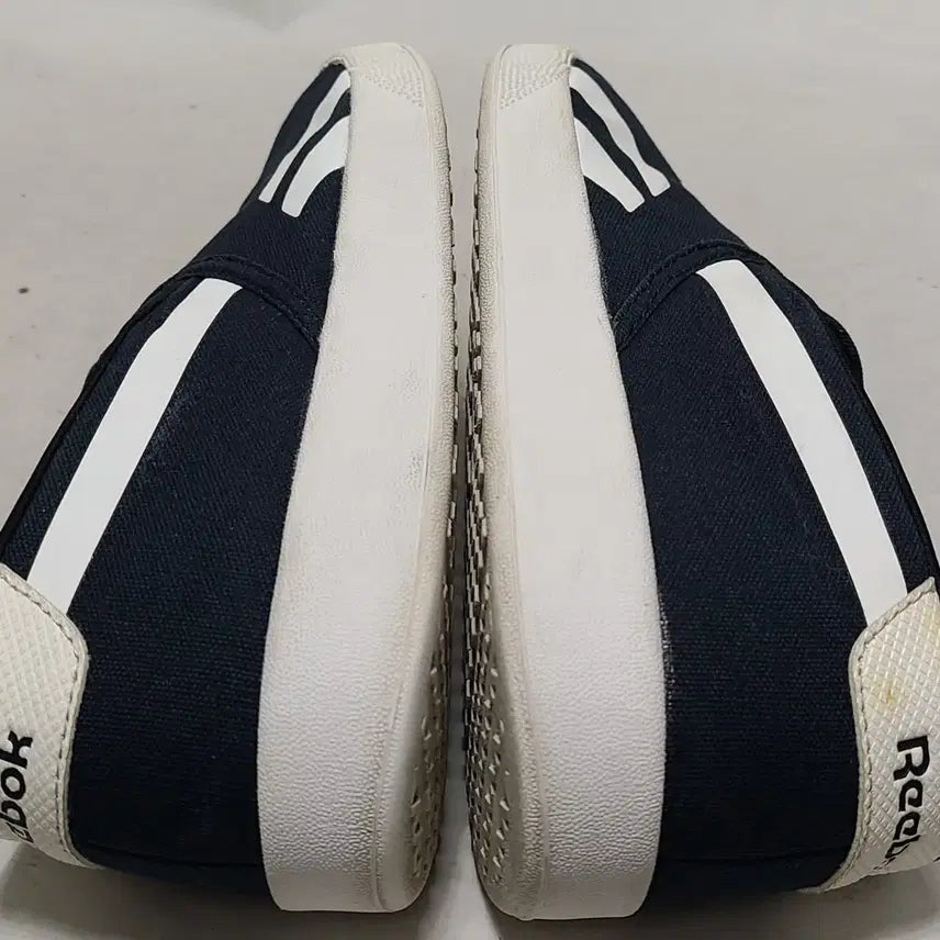 [BUNJANG] Reebok Slip-on Sneakers / 1) 275 리복 슬립온